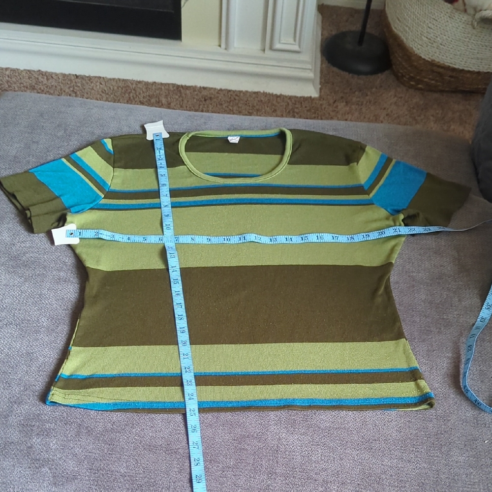 ! Striped Green and Blue Short Sleeve Top